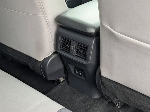 Used 2019 Toyota RAV4 XLE w/ Convenience Package FWD image 32