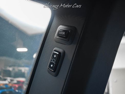 Used 2023 Rolls-Royce Cullinan image 29