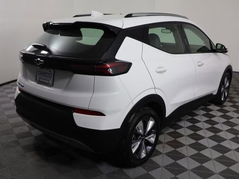 Used 2023 Chevrolet Bolt EUV LT w/ Convenience Package image 8