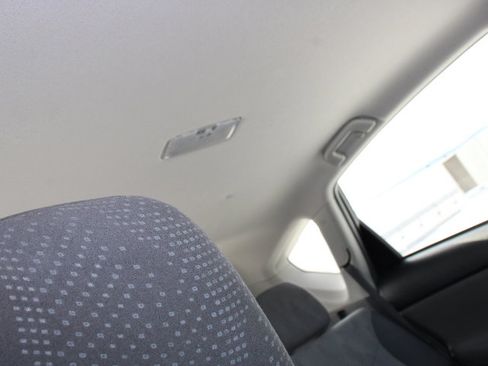 Used 2012 Toyota Prius V Three image 19