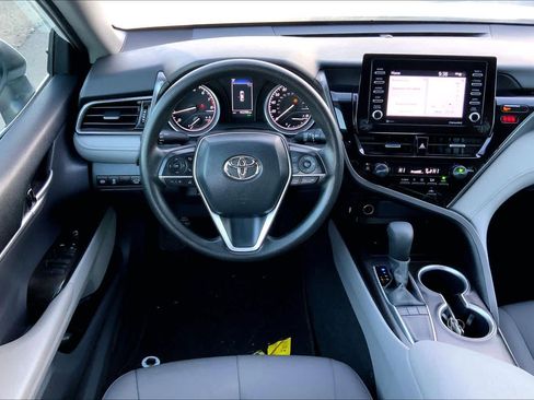 Used 2024 Toyota Camry LE w/ Convenience Package image 6