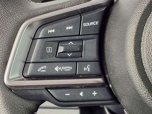 Certified 2025 Subaru Outback Limited image 17