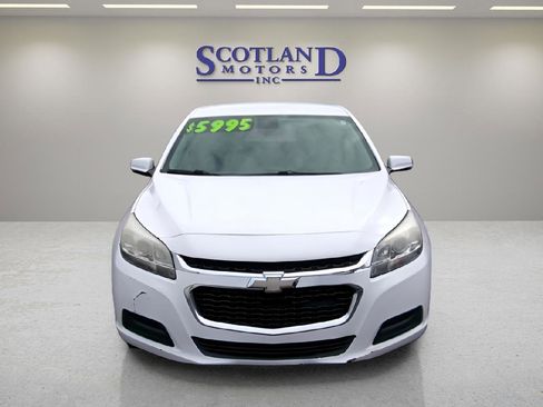 Used 2016 Chevrolet Malibu LT image 3