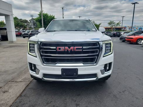 Certified 2022 GMC Yukon XL SLT w/ SLT Premium Package RWD image 3