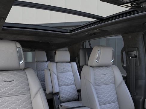 New 2026 Cadillac Escalade Platinum Sport w/ LPO, Floor Liner Package AWD/4WD image 25