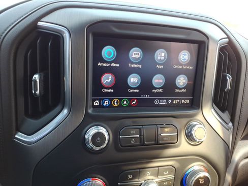 Used 2021 GMC Sierra 3500 Denali w/ Denali Ultimate Package image 19