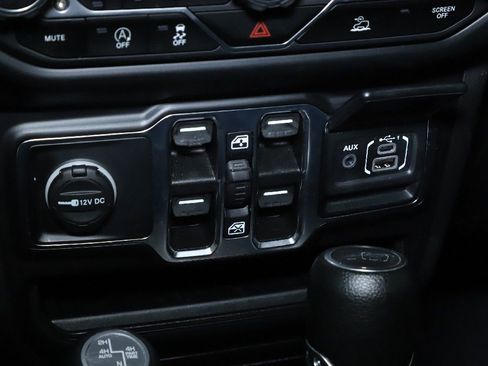Used 2022 Jeep Gladiator Sport AWD/4WD image 26
