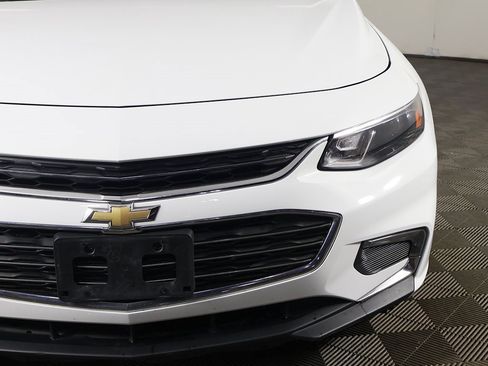 Used 2022 Chevrolet Malibu LT image 11