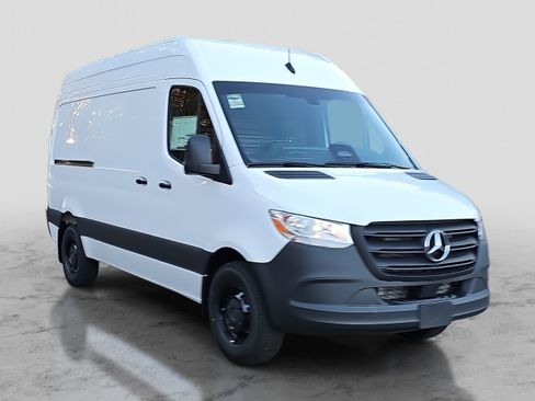 New 2026 Mercedes-Benz Sprinter 2500 image 3