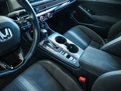 Used 2024 Honda Civic Sport image 25
