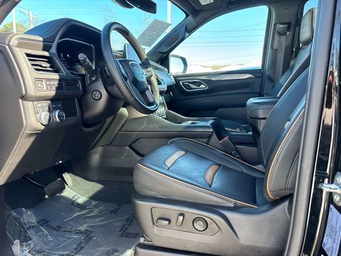 Used 2023 GMC Yukon XL AT4 image 10
