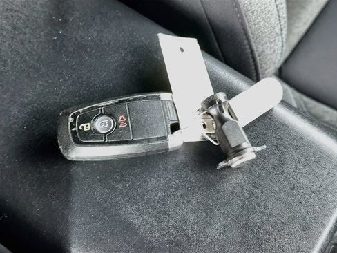 Used 2021 Ford Bronco 4-Door AWD/4WD image 34
