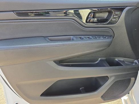 Used 2024 Honda Odyssey Elite image 12