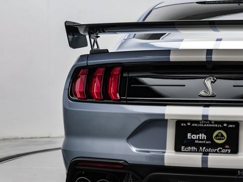Used 2022 Ford Mustang Shelby GT500 w/ Carbon Fiber Track Pack RWD image 17