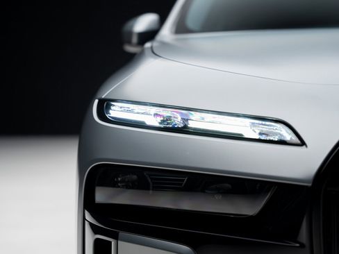 Used 2023 BMW i7 xDrive60 image 8