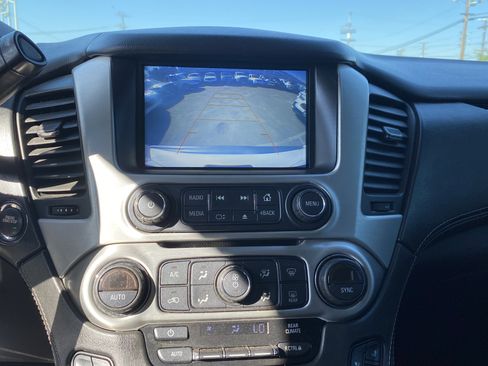 Used 2018 GMC Yukon SLT w/ Premium Edition image 13