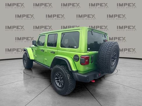 Used 2025 Jeep Wrangler Unlimited Rubicon AWD/4WD image 2