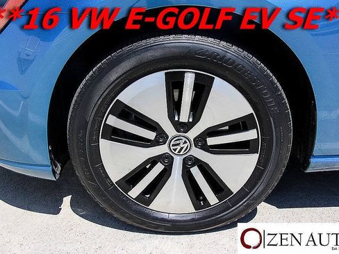 Used 2016 Volkswagen e-Golf SE FWD image 42
