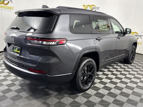 New 2025 Jeep Grand Cherokee L Altitude image 10