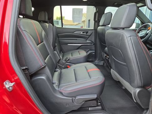 Used 2024 Chevrolet Traverse RS AWD/4WD image 35