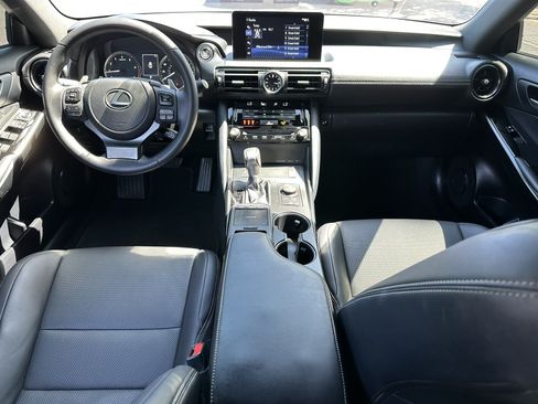 Used 2024 Lexus IS 300 F Sport RWD image 17