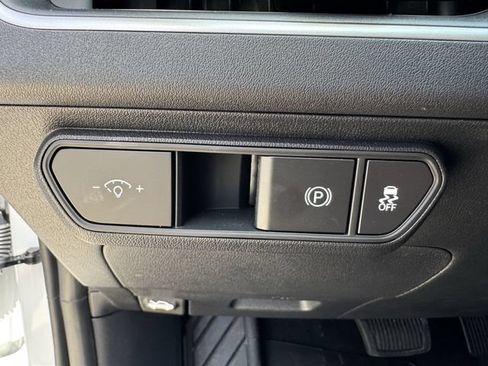 New 2026 Kia K4 FWD image 33