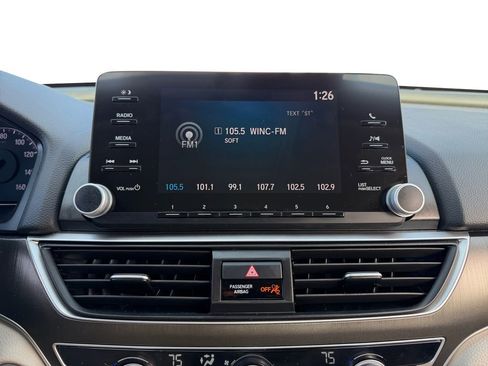 Used 2018 Honda Accord image 21