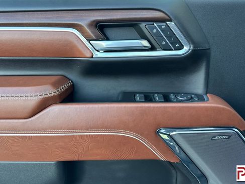 Used 2024 GMC Sierra 3500 Denali Ultimate image 12