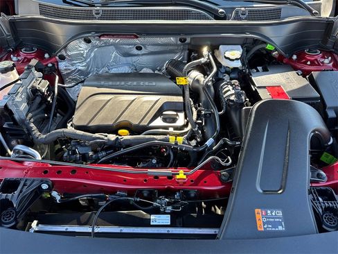 Used 2025 Chevrolet Trax RS image 20