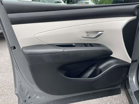 Used 2025 Hyundai Tucson SEL AWD/4WD image 16