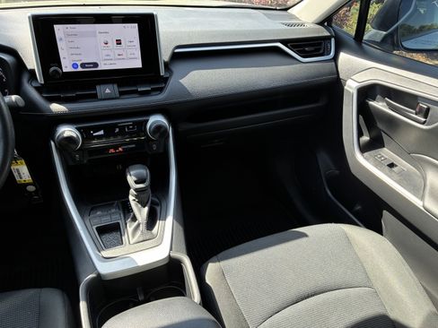 Used 2024 Toyota RAV4 LE image 19