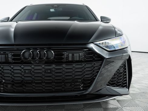 Used 2024 Audi RS 6 performance w/ Matte Carbon Package image 36
