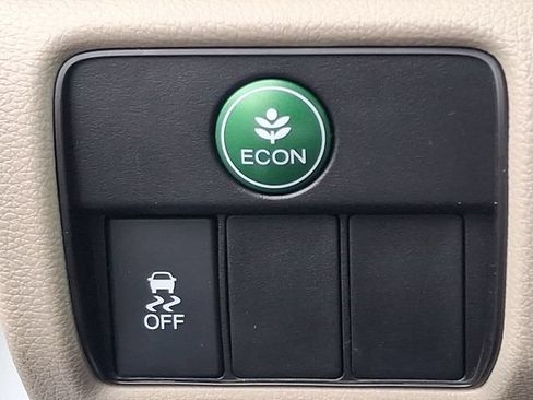 Used 2017 Honda Accord EX-L image 26
