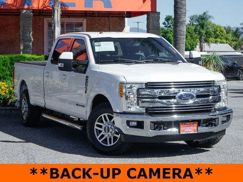 Used 2017 Ford F350 Lariat image 2