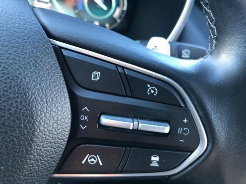 Used 2023 Hyundai Santa Fe SEL Premium image 11