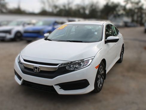 Used 2018 Honda Civic EX image 15