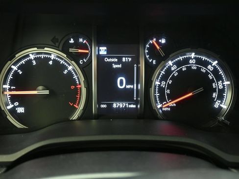 Used 2021 Toyota 4Runner TRD Off-Road Premium AWD/4WD image 12