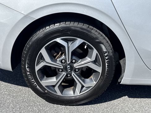 Used 2019 Kia Forte LXS FWD image 28