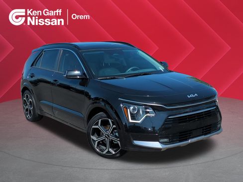 Used 2023 Kia Niro EX Touring image 1