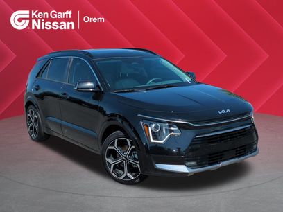 Used 2023 Kia Niro EX Touring