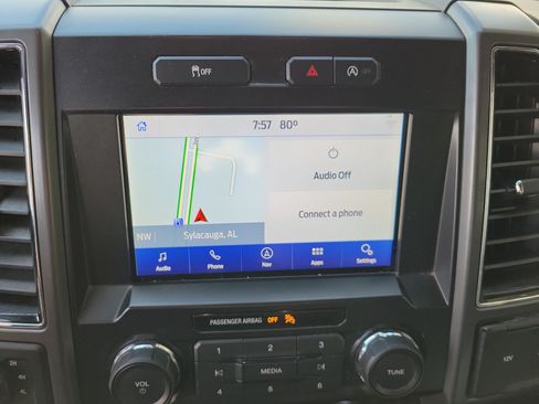 Used 2019 Ford F150 XLT w/ Equipment Group 302A Luxury AWD/4WD image 15