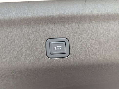 New 2026 Chevrolet Suburban LT w/ Comfort Package image 26