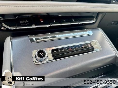 New 2025 Lincoln Aviator AWD w/ Equipment Group 101A image 21