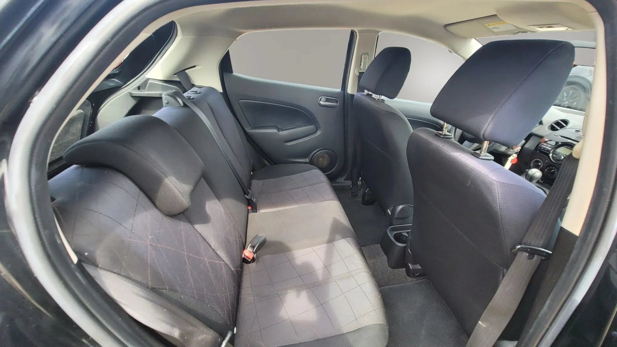 Used 2014 MAZDA MAZDA2 Sport FWD image 16