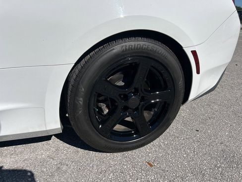 Used 2018 Chevrolet Camaro LT image 20