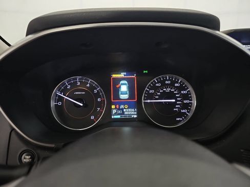 Used 2023 Subaru Crosstrek 2.5i Limited AWD/4WD image 18
