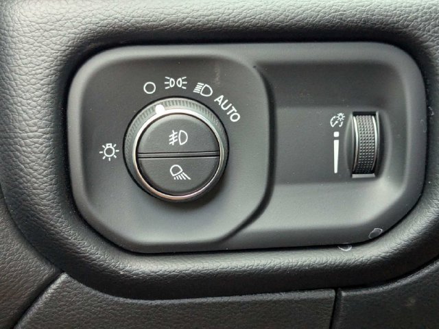 New 2026 RAM 3500 Big Horn AWD/4WD image 30