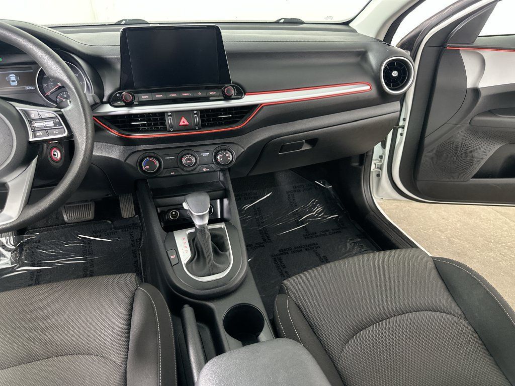 Used 2023 Kia Forte LXS w/ LXS Technology Package FWD image 21