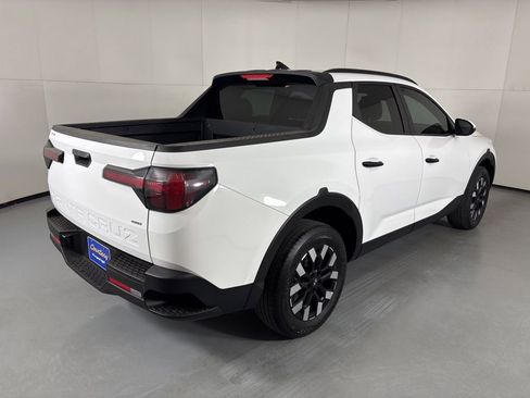 Used 2025 Hyundai Santa Cruz SEL AWD/4WD image 8
