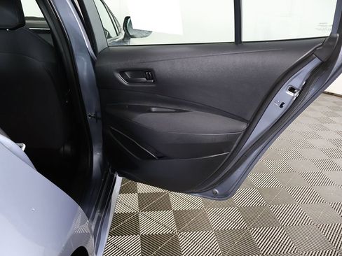 Used 2022 Toyota Corolla LE FWD image 19